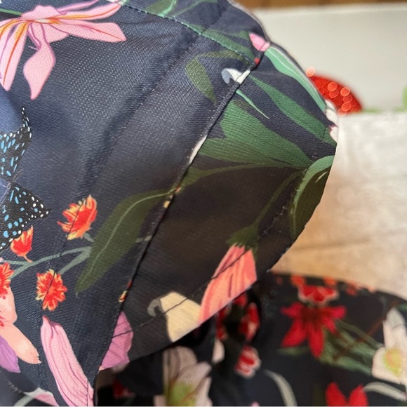 NUAGE Jacket Women’s Sz M Navy Floral Waterproof with Patch Pockets NWOT - Picture 10 of 11